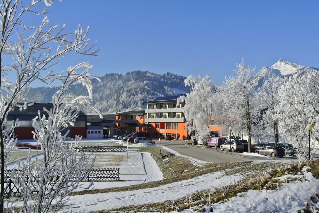 Sportsarea Grimming Bed & Breakfast Niederoblarn Exterior photo