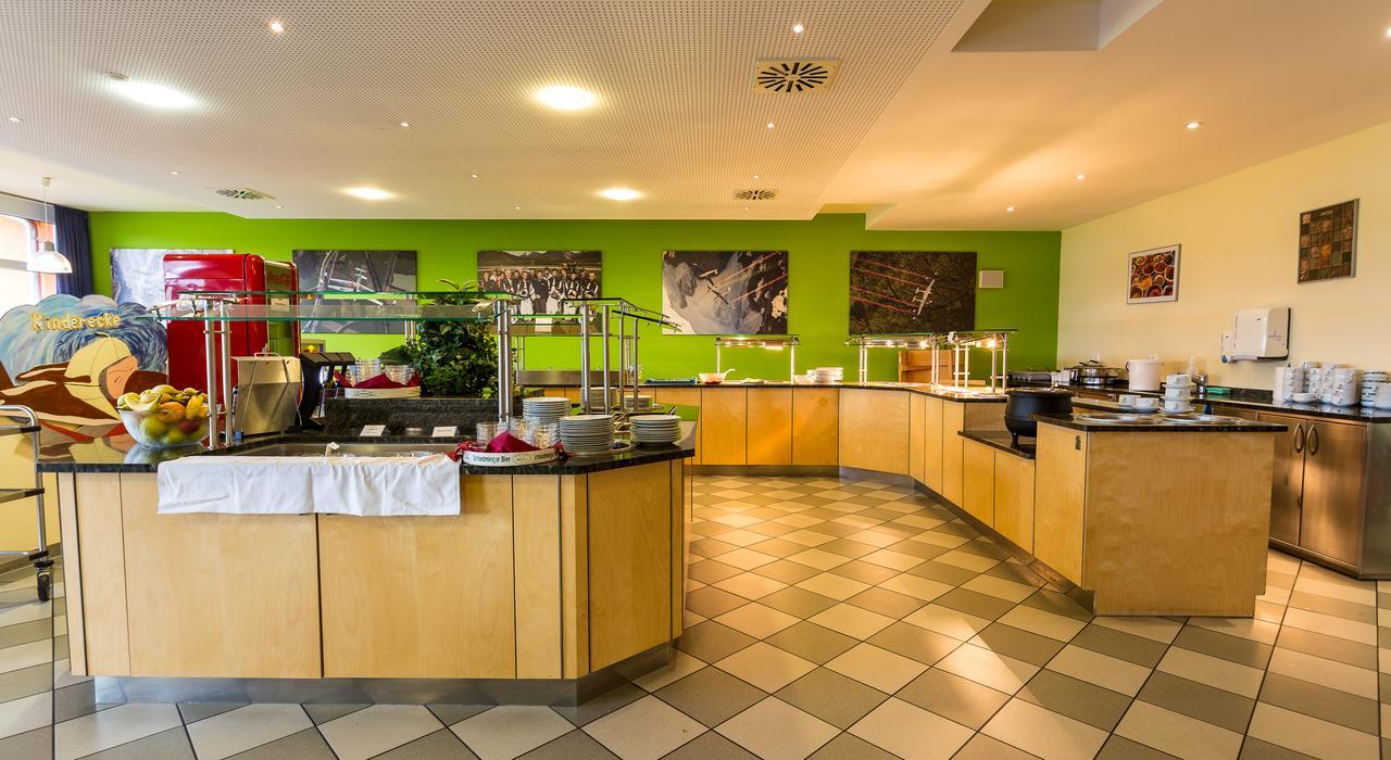 Sportsarea Grimming Bed & Breakfast Niederoblarn Exterior photo